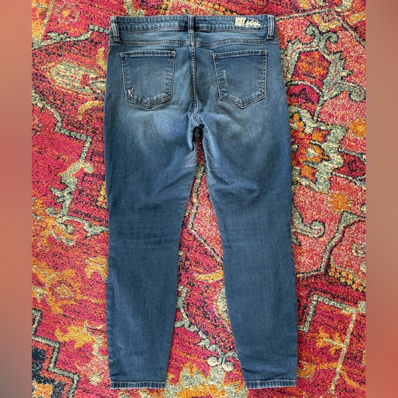 Kut from the Kloth | Women’s medium blue slightly distressed ankle jeans, sz 14 - Picture 6 of 16